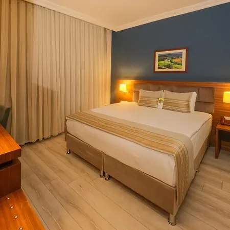 Bera Hotel 4*