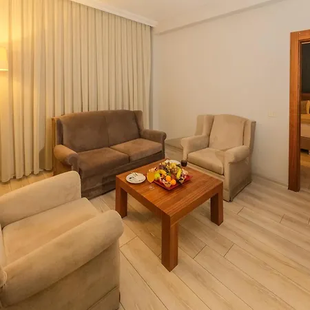 Bera Hotel 4*